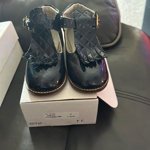 Walking hard bottom walking shoes size 7